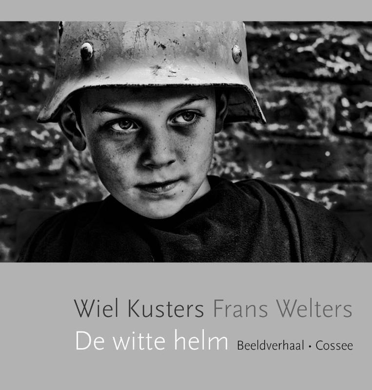 Omslag van boek: De witte helm